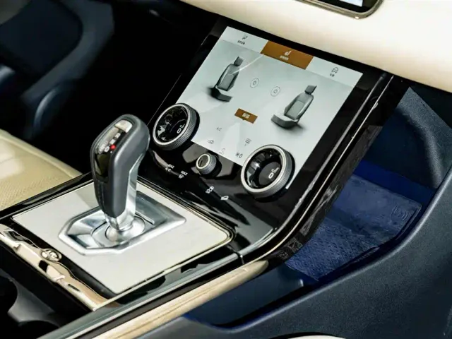 Land Rover Range Rover Evoque — Фото автомобиля 18