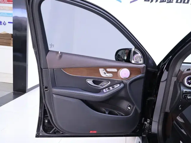 Mercedes-Benz GLC-Class — Фото автомобиля 18