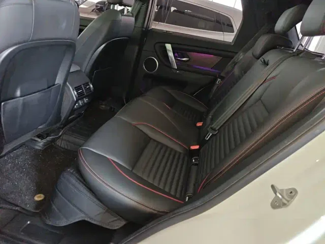 Land Rover Discovery Sport — Фото автомобиля 16