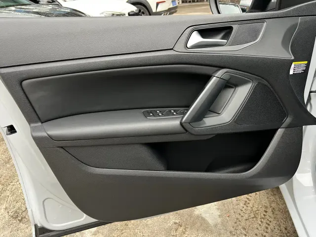 Peugeot 408 — Фото автомобиля 7