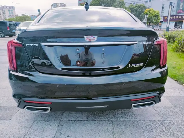 Cadillac CT5 — Фото автомобиля 7