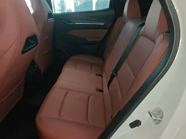 Changan X5 Plus — Фото автомобиля 16