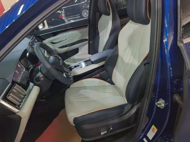 BYD Song PLUS — Фото автомобиля 14