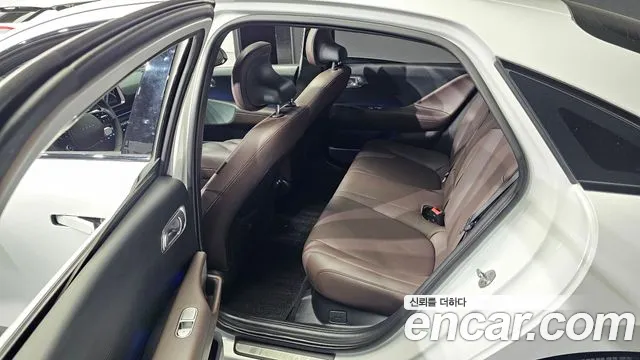 Hyundai Ioniq6 Long Range AWD — Фото автомобиля 9