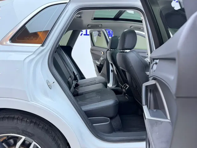 Audi Q3 — Фото автомобиля 17