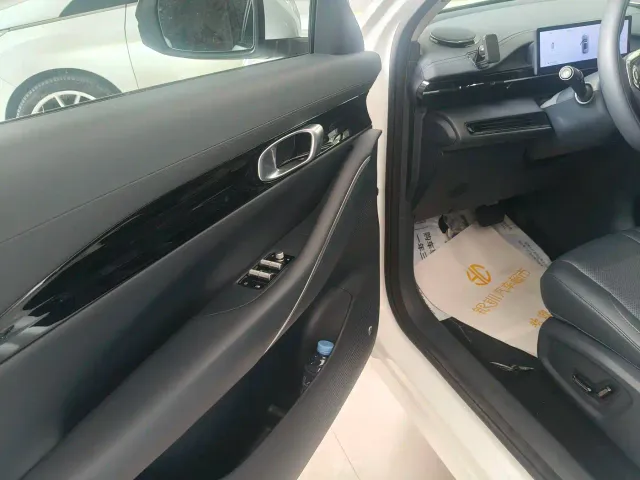 Geely Galaxy E5 — Фото автомобиля 5