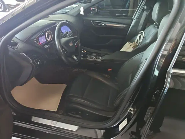 Cadillac CT5 — Фото автомобиля 14
