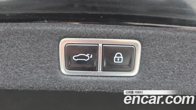 Hyundai Grandeur GN7 — Фото автомобиля 20