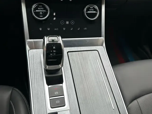 Chery Tiggo 8 — Фото автомобиля 14