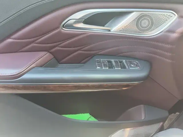 Hongqi Hongqi HQ9 2023 2.0T Smart Connect Flag Smooth Edition — Фото автомобиля 7