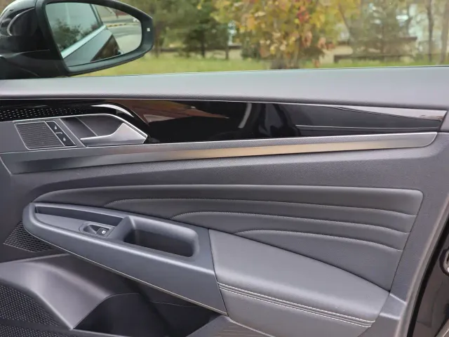 Volkswagen Passat — Фото автомобиля 2