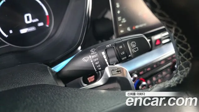 Kia Niro — Фото автомобиля 30