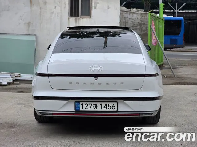 Hyundai Grandeur Grandeur (GN7) — Фото автомобиля 4