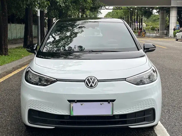 Volkswagen ID.3 — Фото автомобиля 2