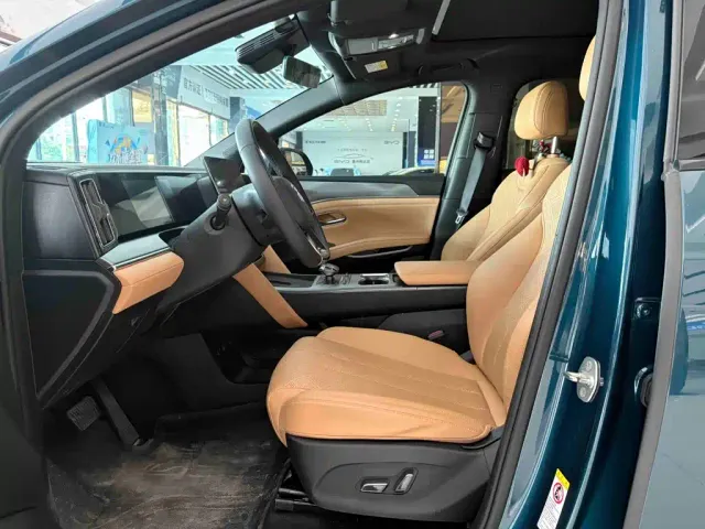BYD Song L DM-i — Фото автомобиля 12
