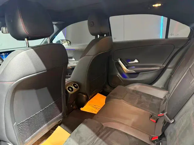 Mercedes-Benz A-Class — Фото автомобиля 10