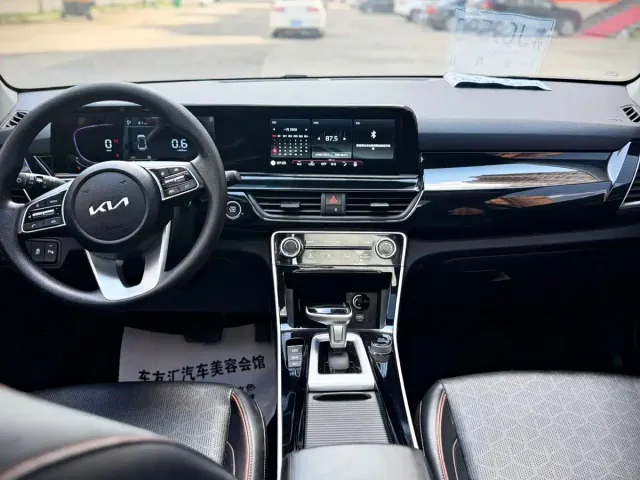 Kia Seltos — Фото автомобиля 22