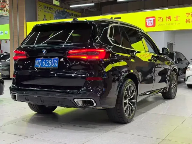 BMW X5 — Фото автомобиля 9