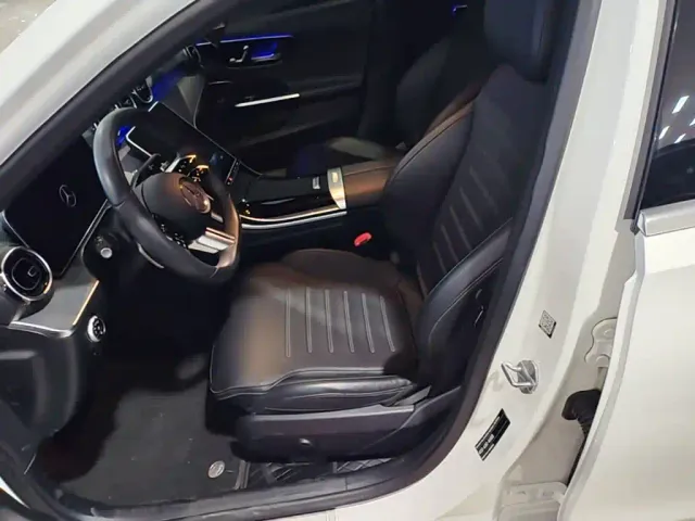 Mercedes-Benz C-Class — Фото автомобиля 14