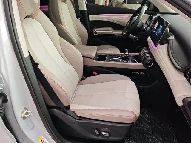 BYD Yuan PLUS — Фото автомобиля 24