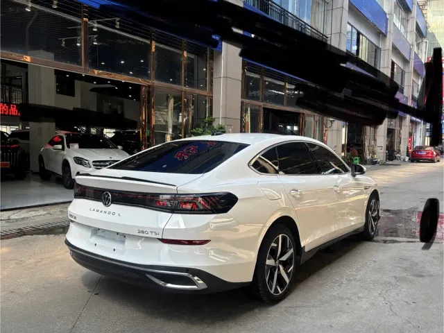 Volkswagen Lamando — Фото автомобиля 18