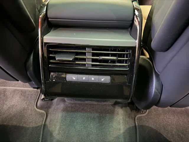 Land Rover Range Rover Sport — Фото автомобиля 10