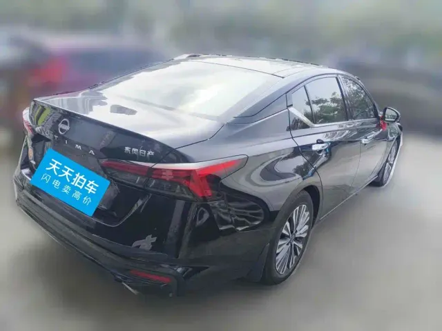 Nissan Teana — Фото автомобиля 5