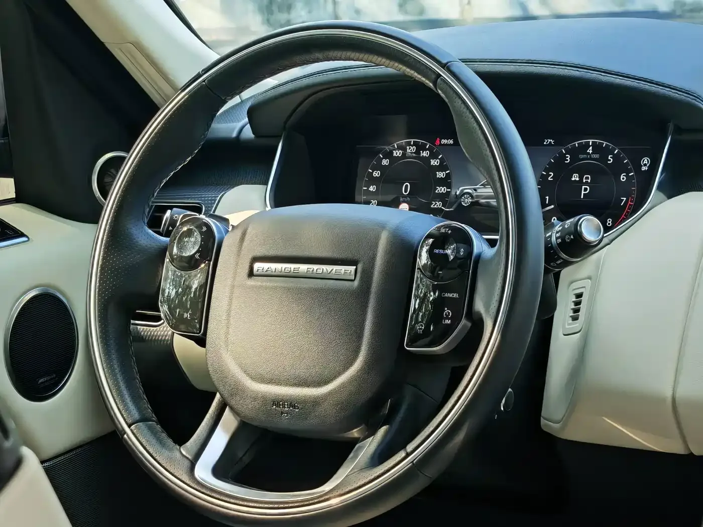 Land Rover Range Rover Sport 2022 3.0 L6 Indigo Flowing Light Edition — Фото автомобиля 11