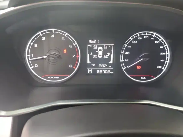 Geely Binyue — Фото автомобиля 14