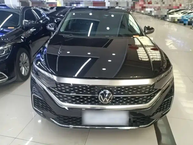 Volkswagen Passat — Фото автомобиля 2