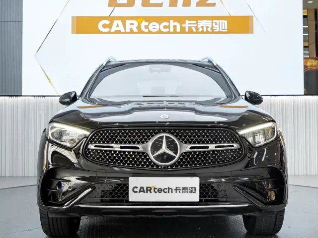 Фотография автомобиля — Mercedes-Benz GLC-Class