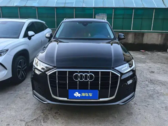 Audi Q7 — Фото автомобиля 2