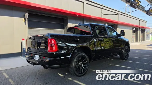 Dodge Ram Pickup — Фото автомобиля 2