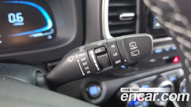 Hyundai Venue Venue 1.6 Premium — Фото автомобиля 28