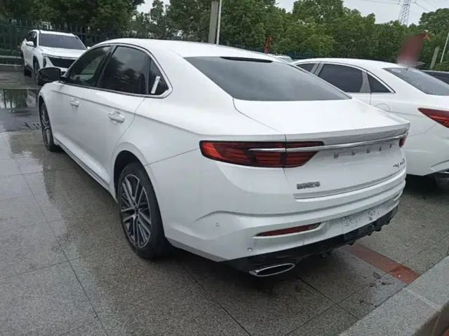 Geely Xingrui — Фото автомобиля 4