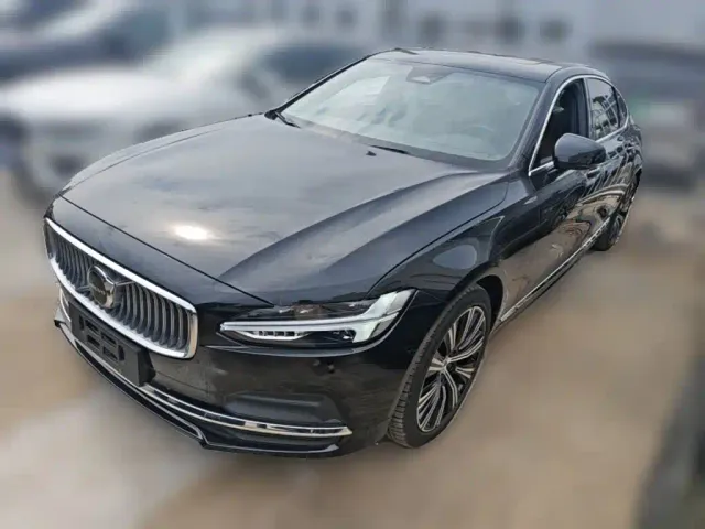 Фотография автомобиля — Volvo S90