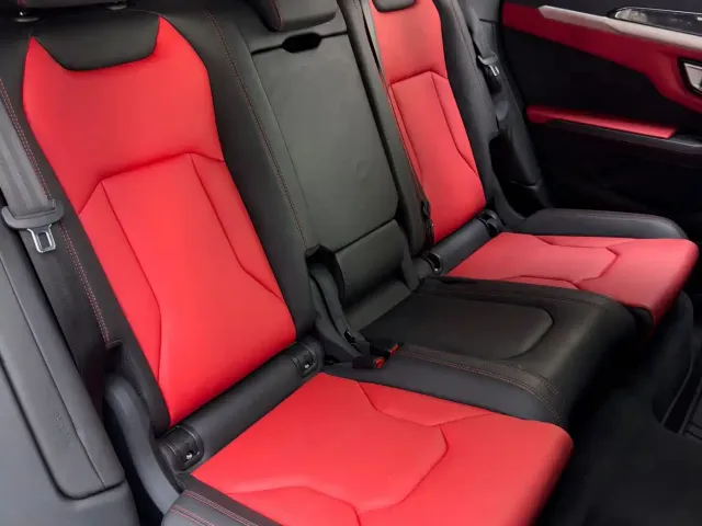 Lamborghini Urus — Фото автомобиля 26