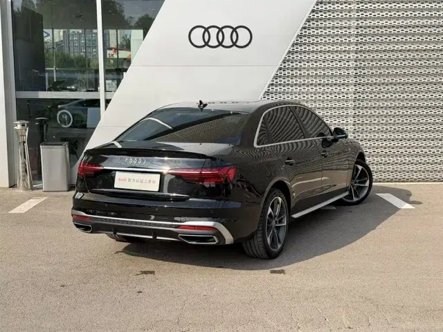 Audi A4L — Фото автомобиля 4