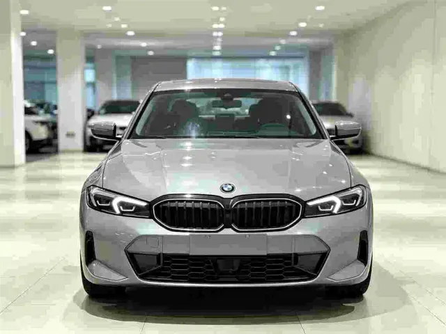 BMW 3 Series — Фото автомобиля 2