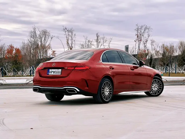Mercedes-Benz C-Class — Фото автомобиля 9
