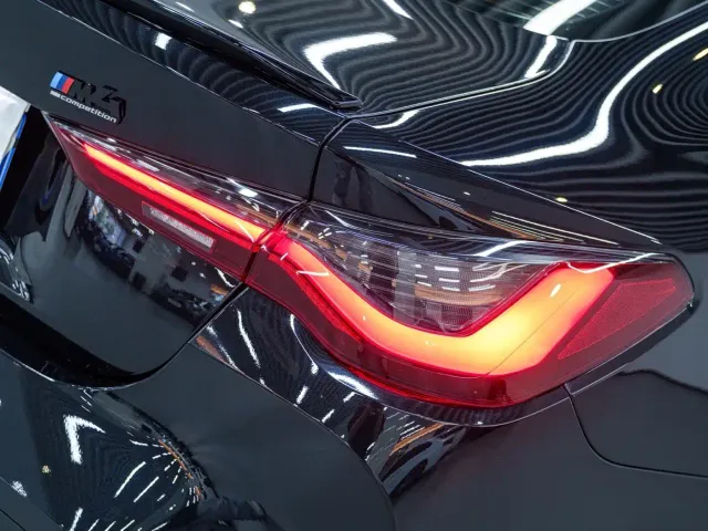 BMW M4 — Фото автомобиля 8
