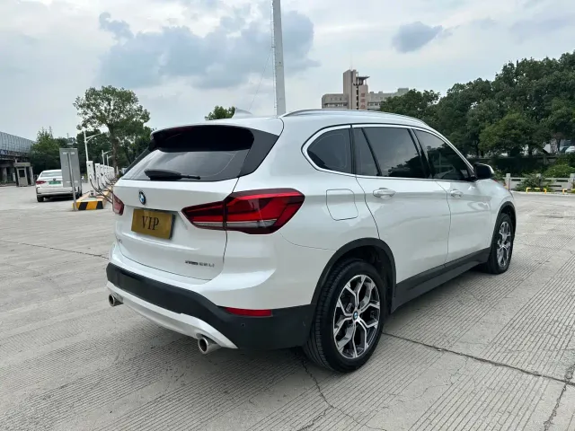 BMW X1 — Фото автомобиля 9