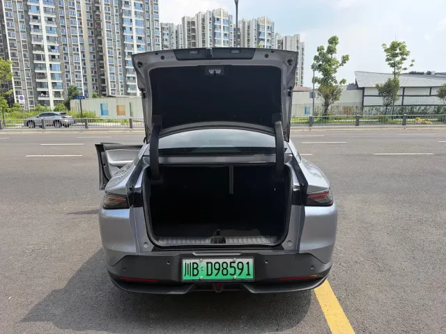 Arcfox Alpha S5 — Фото автомобиля 12
