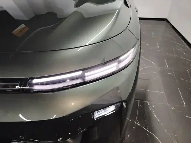 Leapmotor B10 — Фото автомобиля 23