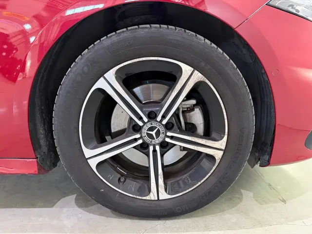 Mercedes-Benz A-Class — Фото автомобиля 14