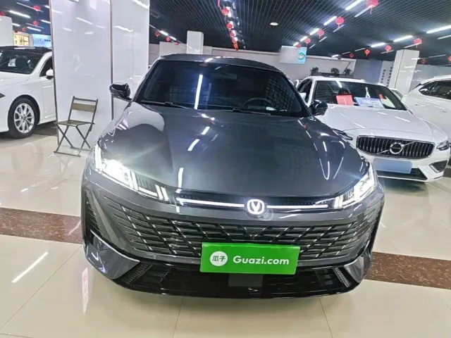 Changan Eado — Фото автомобиля 2
