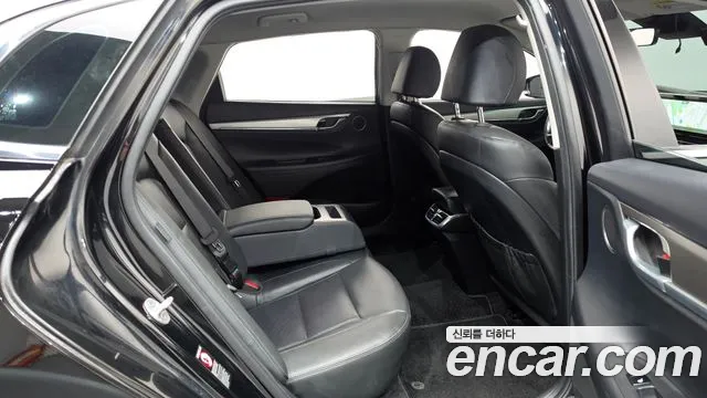 Hyundai Grandeur (New) Hybrid — Фото автомобиля 17