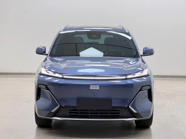Geely Galaxy Starship 7 EM-i — Фото автомобиля 2