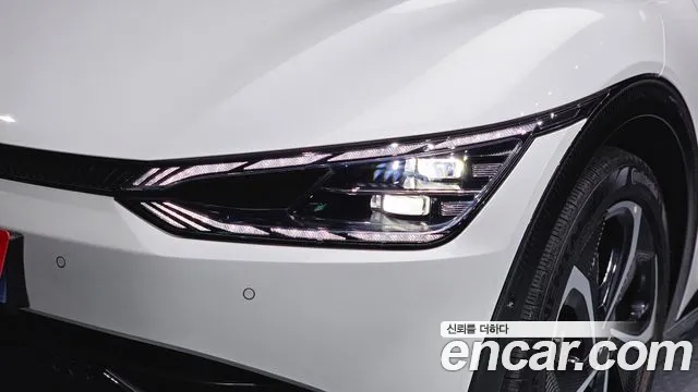 Kia EV6 — Фото автомобиля 7