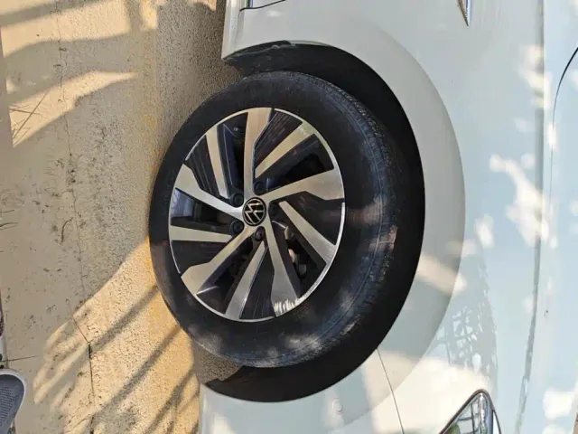Volkswagen Passat — Фото автомобиля 6